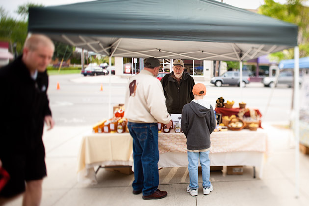 Clintonville-Farmers-Market-Columbus-2011-Local-Honey