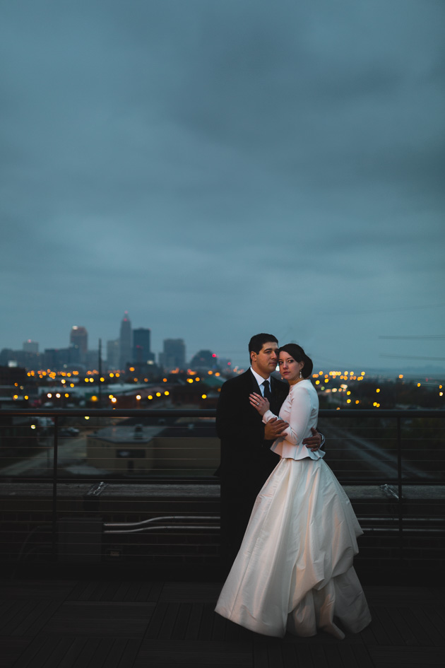 Cleveland-Wedding-Photographer-Ariel-International-Center